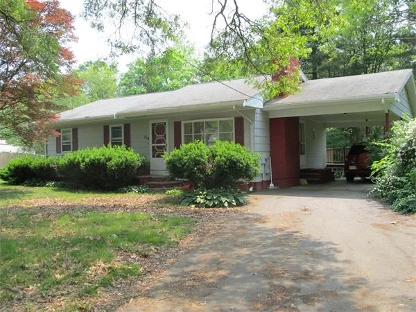 Unit for sale at 114 Highland St, Taunton, MA 02780