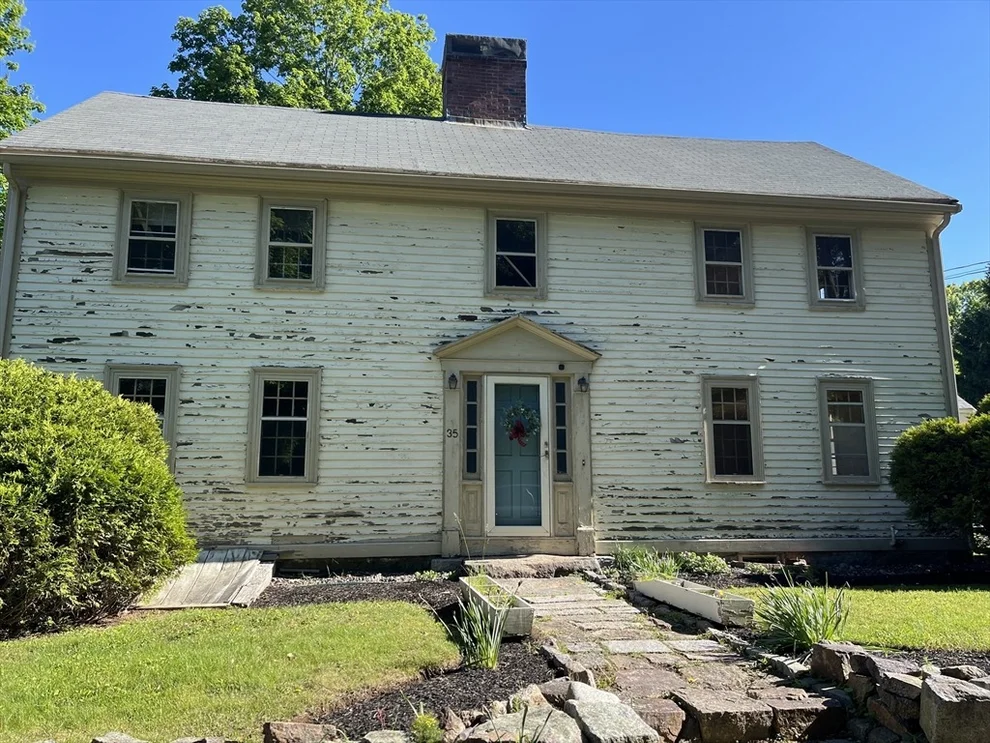 Unit for sale at 35 Woodbury St., Hamilton, MA 01982