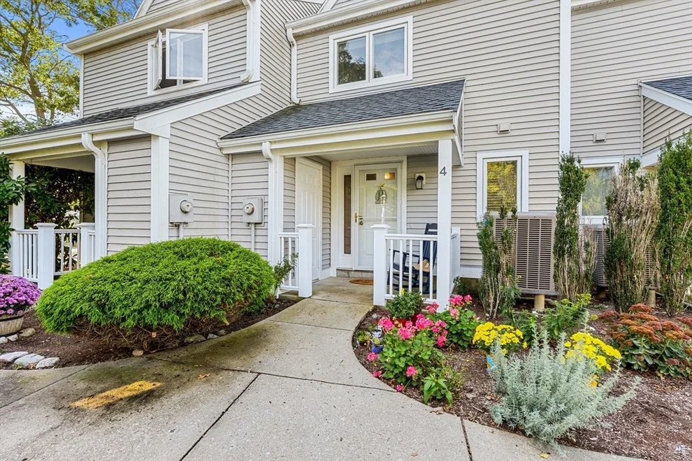 Unit for sale at 4 Westcliff Dr., Plymouth, MA 02360