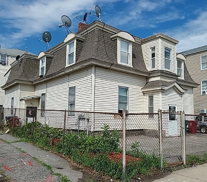 Unit for sale at 274 Fletcher St, Lowell, MA 01854