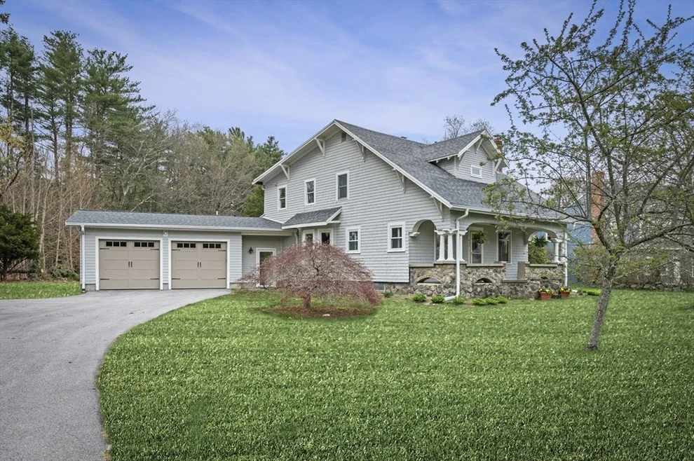 Unit for sale at 452 North St, Georgetown, MA 01833