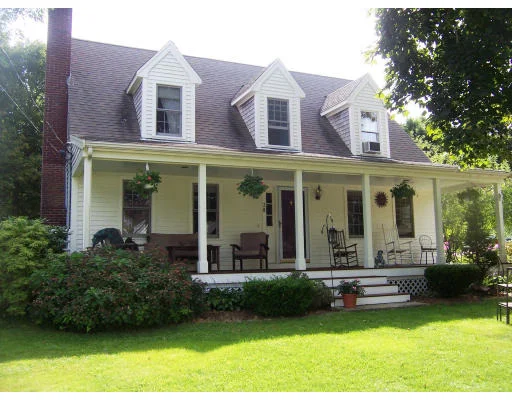 Unit for sale at 38 West St, Marshfield, MA 02050