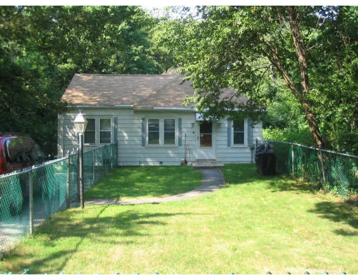 Unit for sale at 41 Oakdale, Weymouth, MA 02190