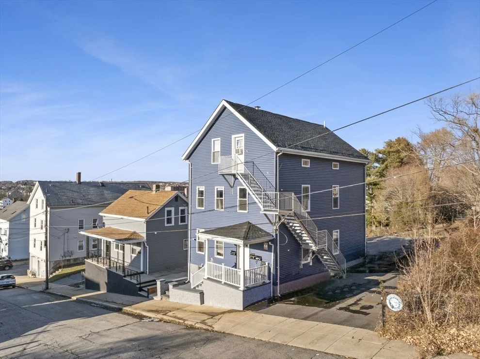 Unit for sale at 172 Stewart St, Fall River, MA 02720
