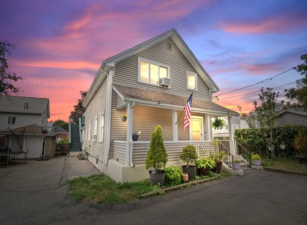Unit for sale at 48R Tappan Pl, Everett, MA 02149