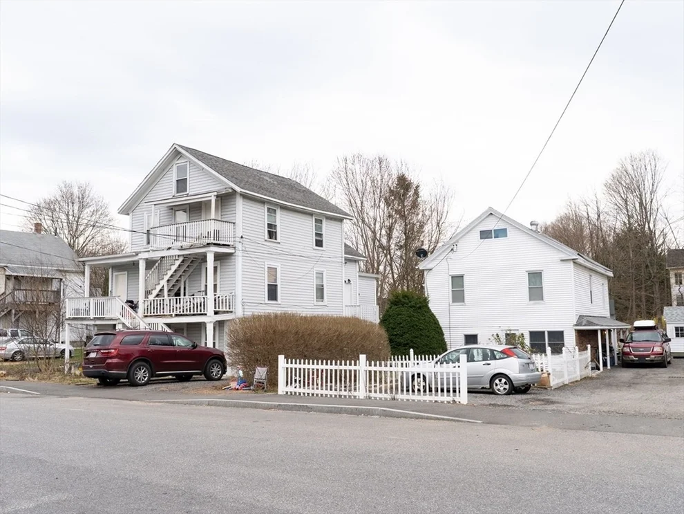Unit for sale at 15-17 Central St, Brookfield, MA 01506