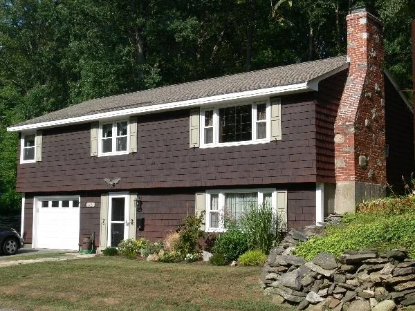 Unit for sale at 106 Indian Hill Rd, Worcester, MA 01606