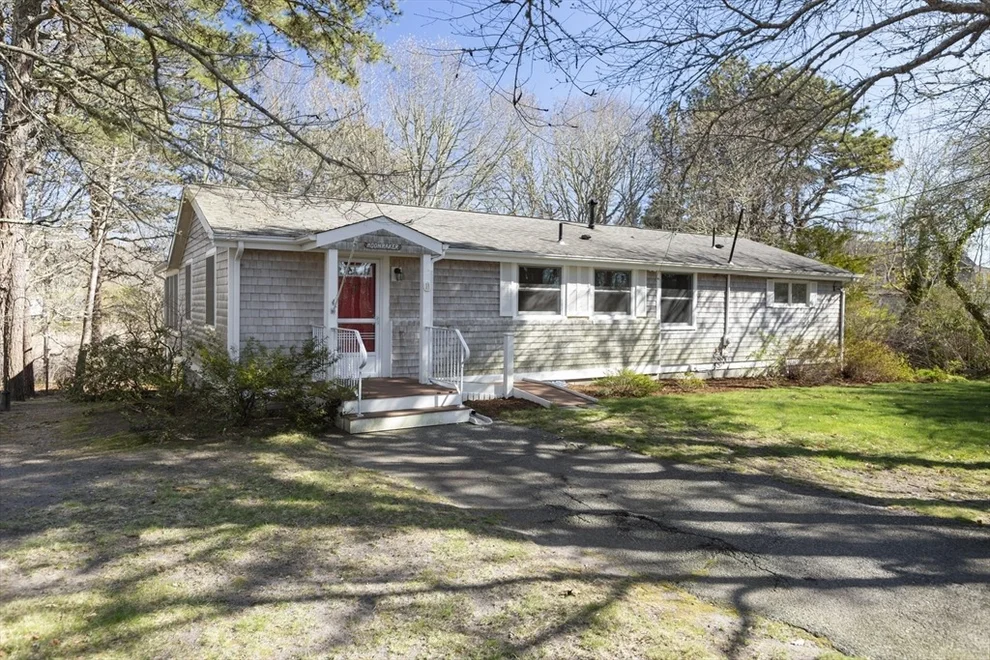 Unit for sale at 6 Stanley Pl, Barnstable, MA 02601