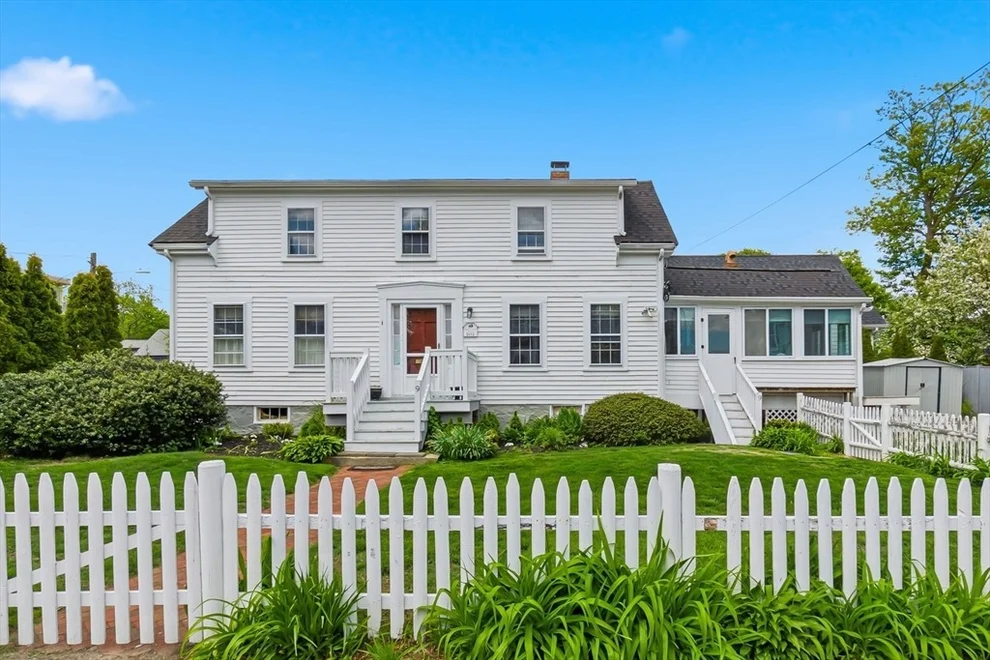 Unit for sale at 9 Mount Vernon, Marblehead, MA 01945