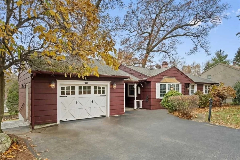 Unit for sale at 113 Indian Hill Rd, Worcester, MA 01606