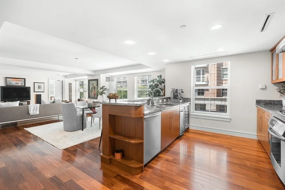 Unit for sale at 4 Battery Wharf, Boston, MA 02109