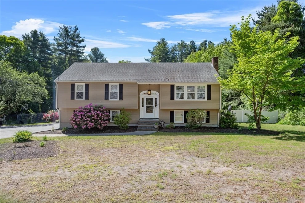 Unit for sale at 49 Miller St, Norfolk, MA 02056