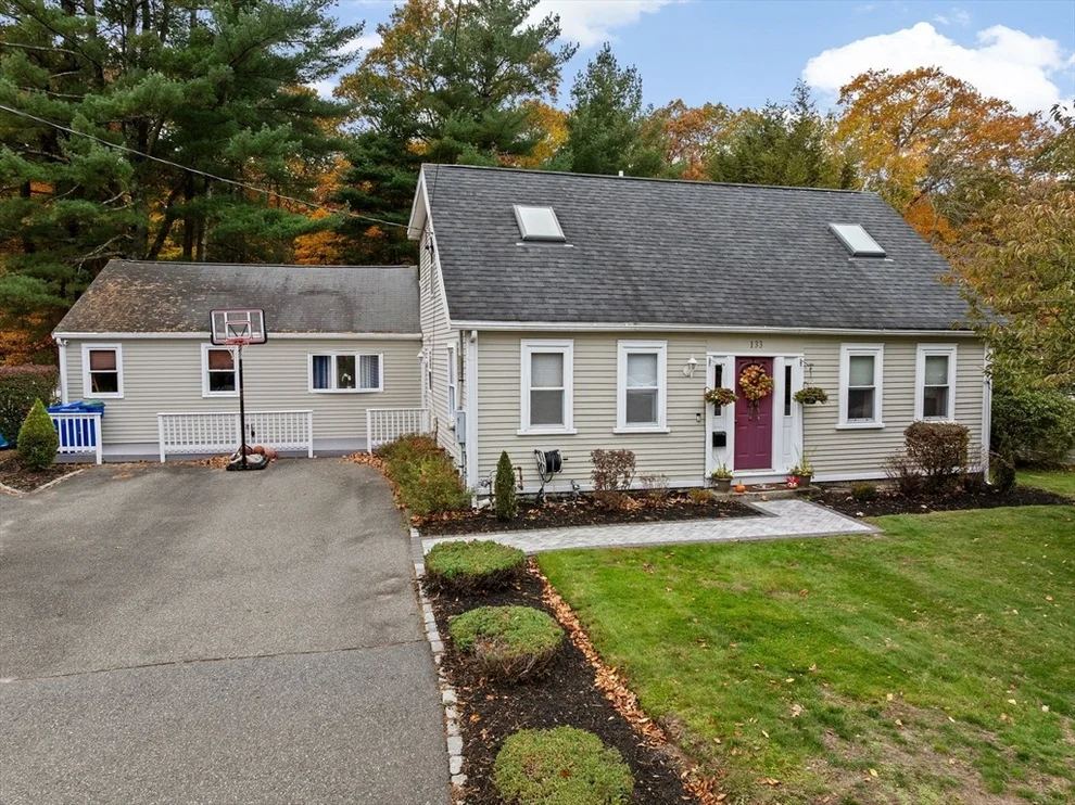 Unit for sale at 133 Spring St, Rockland, MA 02370