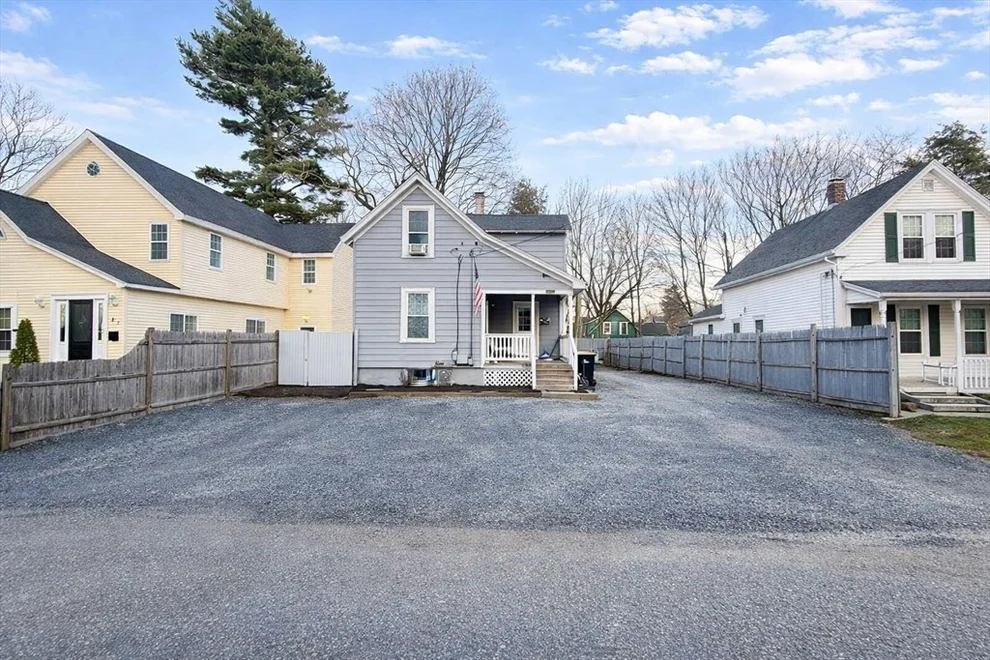 Unit for sale at 23 Stillman St, Framingham, MA 01702