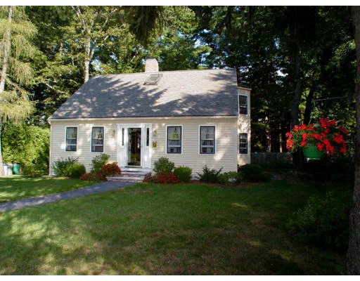 Unit for sale at 2 Chase Street, Newburyport, MA 01950