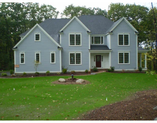 Unit for sale at 122 Drumlin Hill Road, Bolton, MA 01740