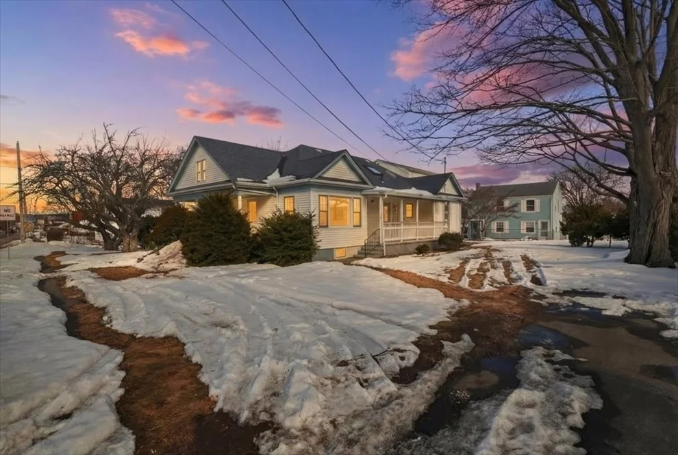 Unit for sale at 1022 Riverside Ave, Somerset, MA 02726