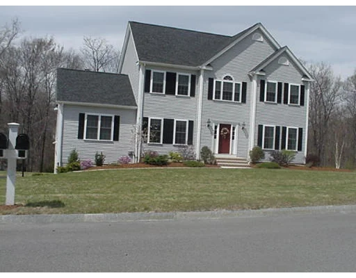 Unit for sale at 14 Larkin Lane, Hopedale, MA 01747