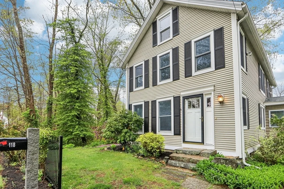 Unit for sale at 118 River Rd, Merrimac, MA 01860