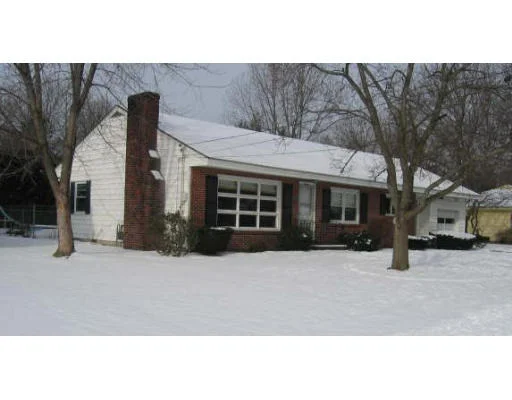 Unit for sale at 13 Bowdoin Rd, Andover, MA 01810
