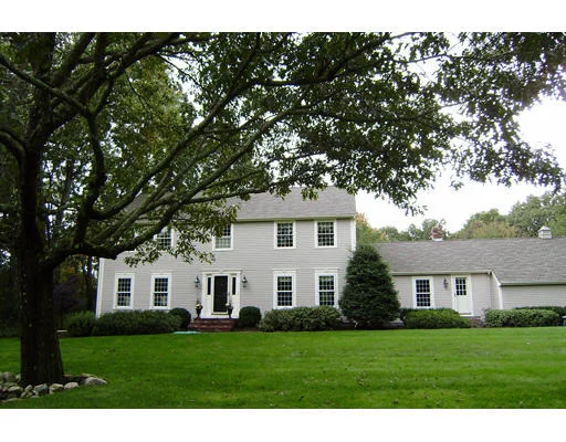 Unit for sale at 20 Russett Hill Rd, Sherborn, MA 01770