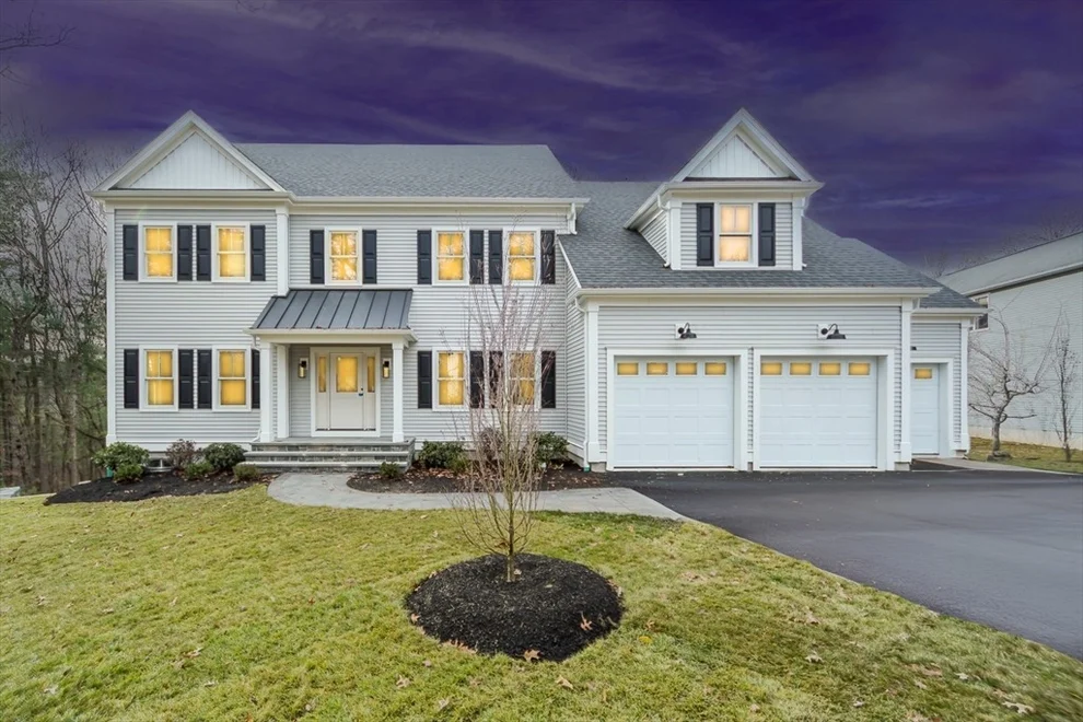 Unit for sale at 6 Briar Ln, Natick, MA 01760