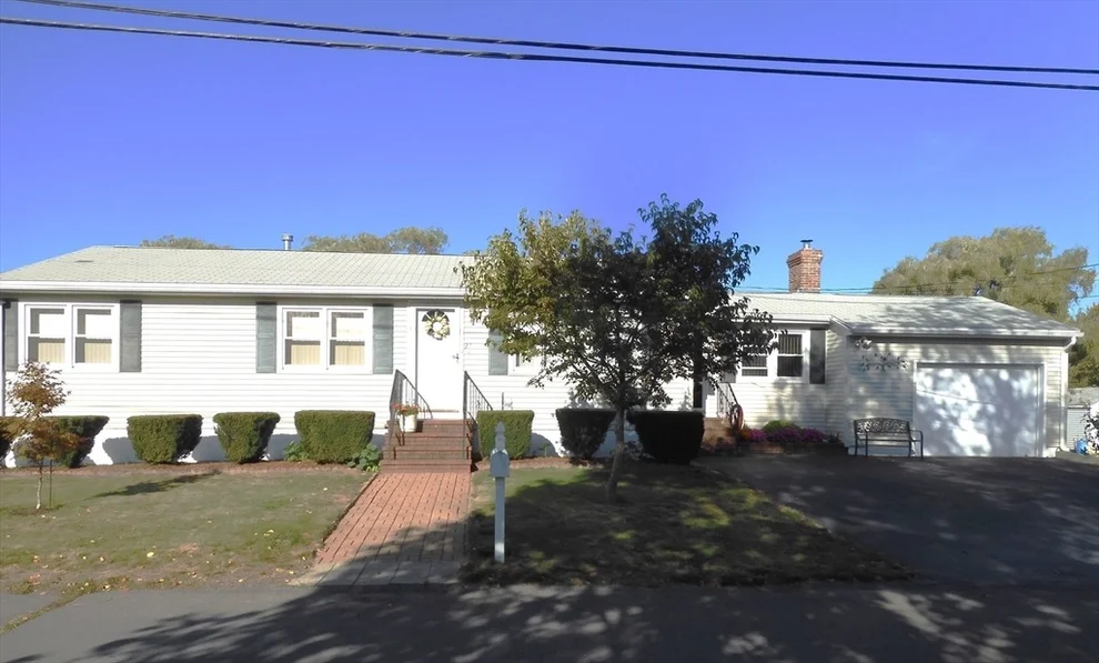 Unit for sale at 22 Derry Rd, Methuen, MA 01844