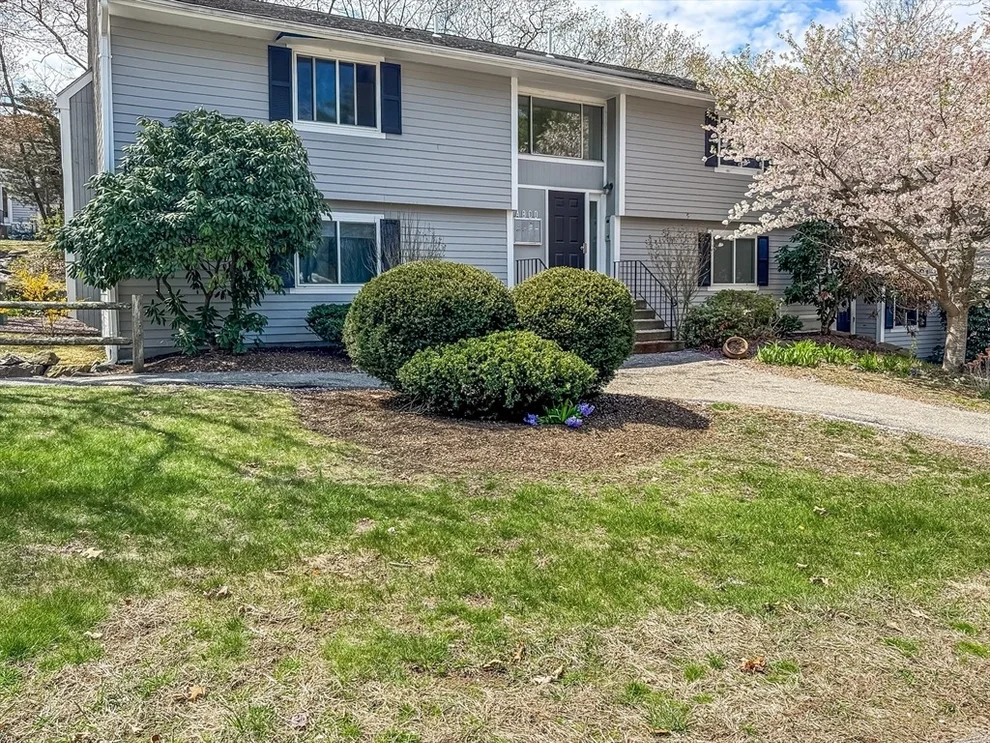 Unit for sale at 10 Beals Cove Road, Hingham, MA 02043