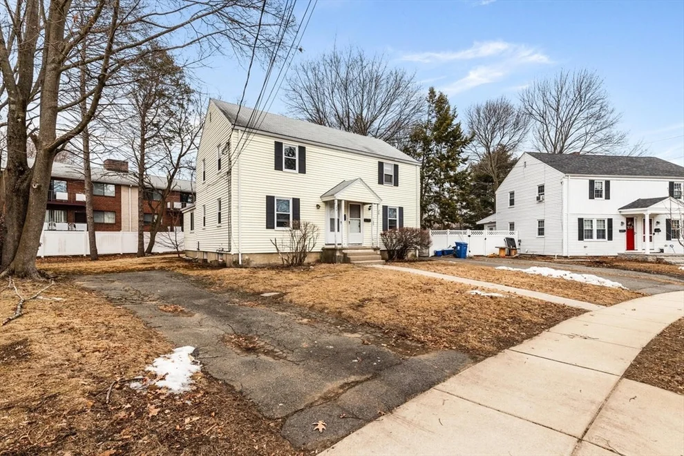 Unit for sale at 26-28 Hamilton Rd, Wakefield, MA 01880
