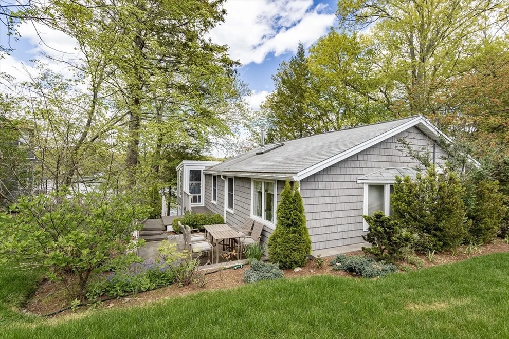 Unit for sale at 97 Dudley Rd, Wayland, MA 01778