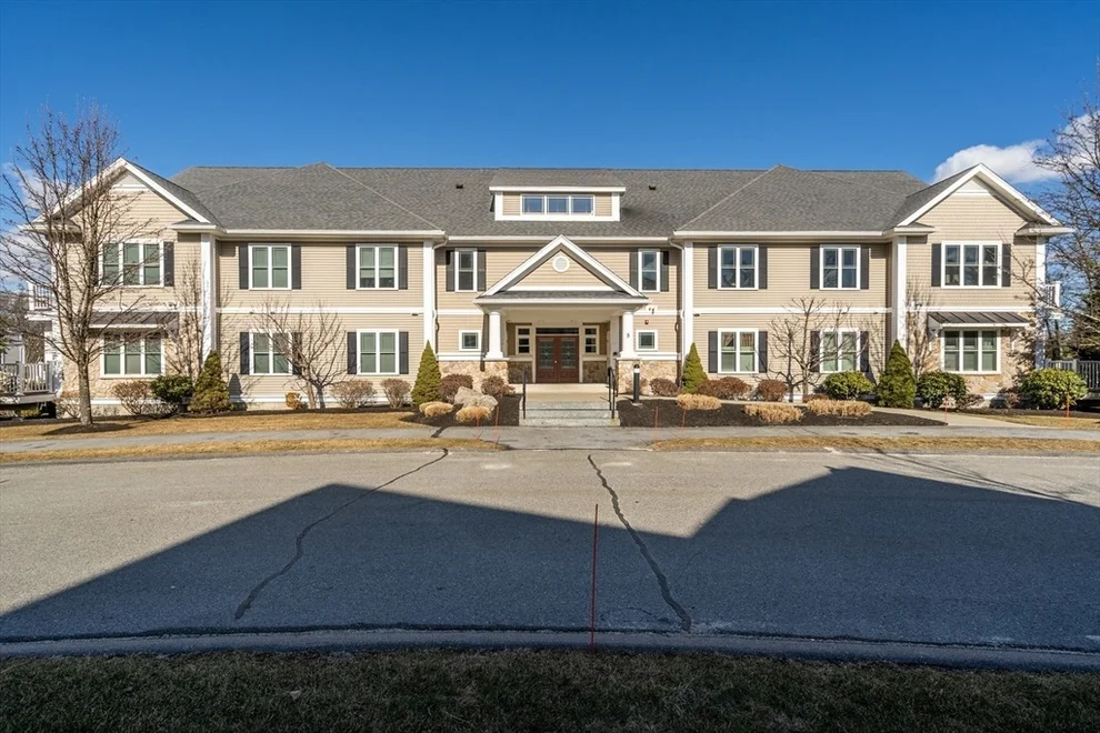 Unit for sale at 512 Eagles Nest Way, Franklin, MA 02038
