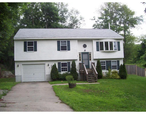 Unit for sale at 5A Holly Street, Gloucester, MA 01930