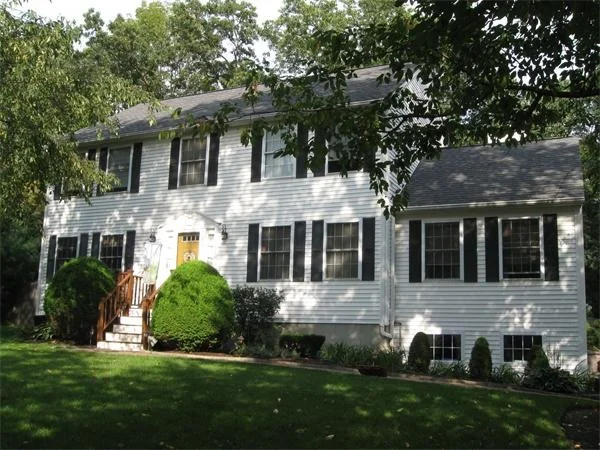 Unit for sale at 430 Kingsbury Ave, Haverhill, MA 01835