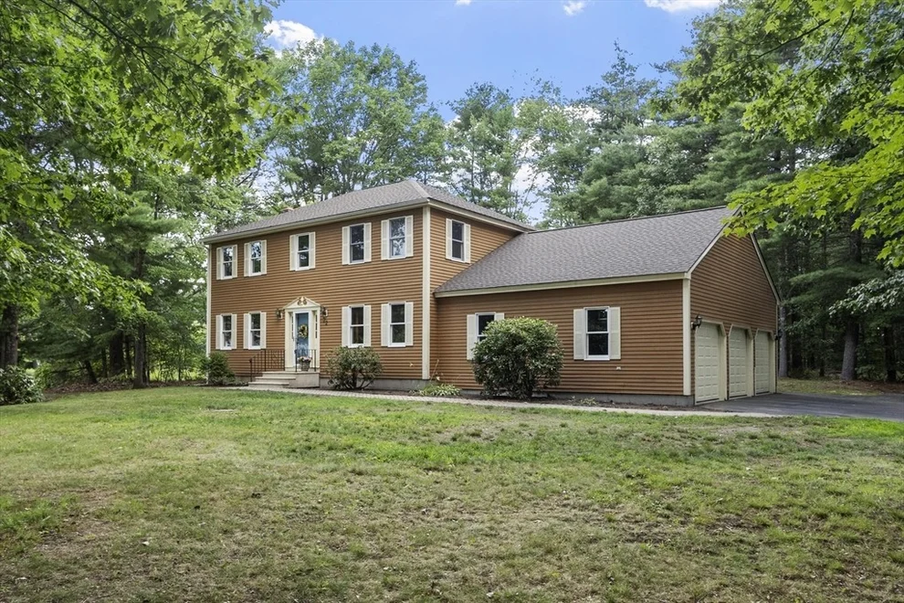 Unit for sale at 22 Woodland Drive, Westminster, MA 01473