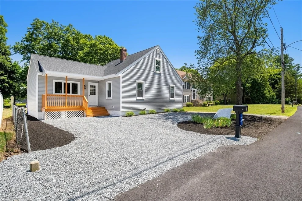 Unit for sale at 72 Woodlawn St., Taunton, MA 02720
