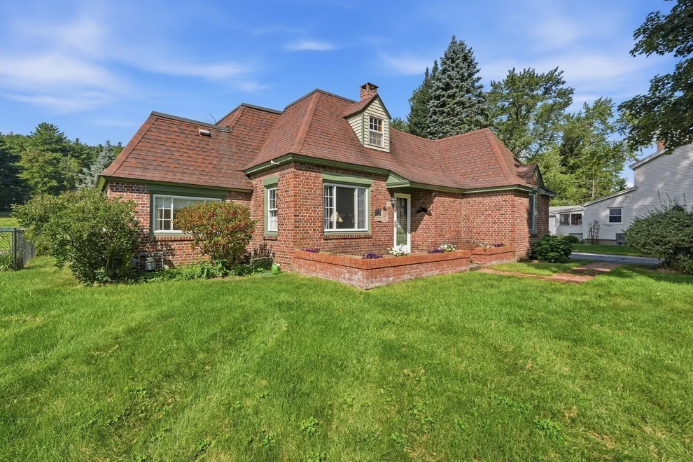 Unit for sale at 88 Homestead Avenue, Greenfield, MA 01301