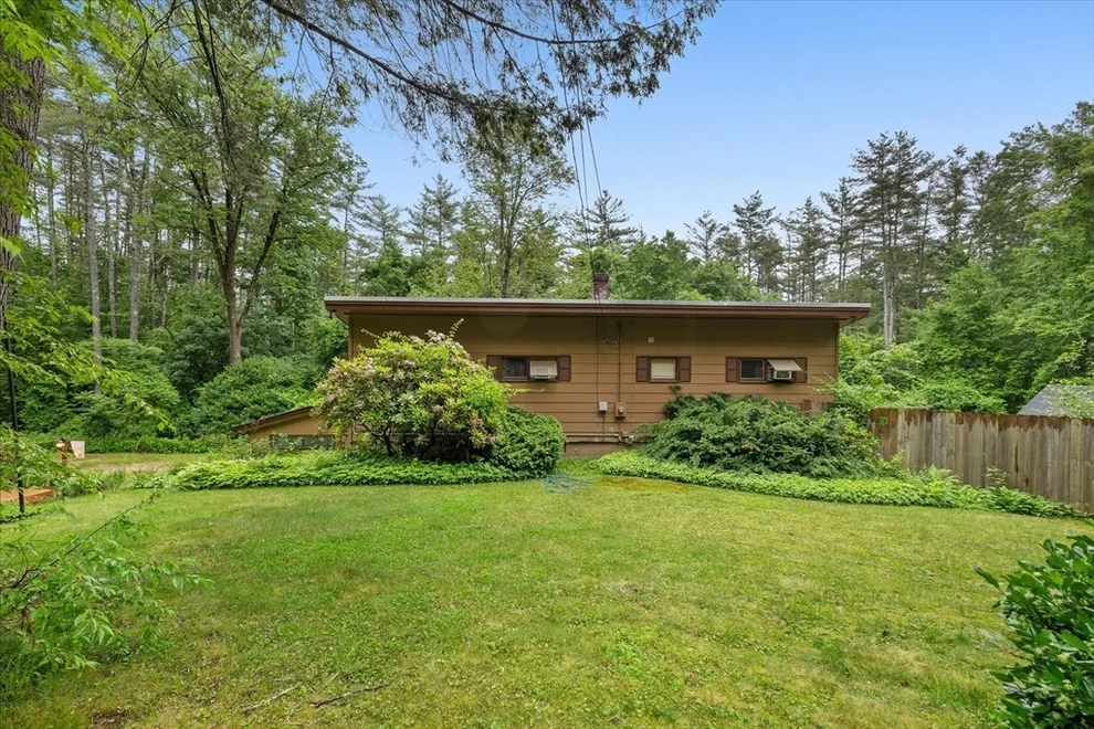 Unit for sale at 709 N Orange Rd, Athol, MA 01331
