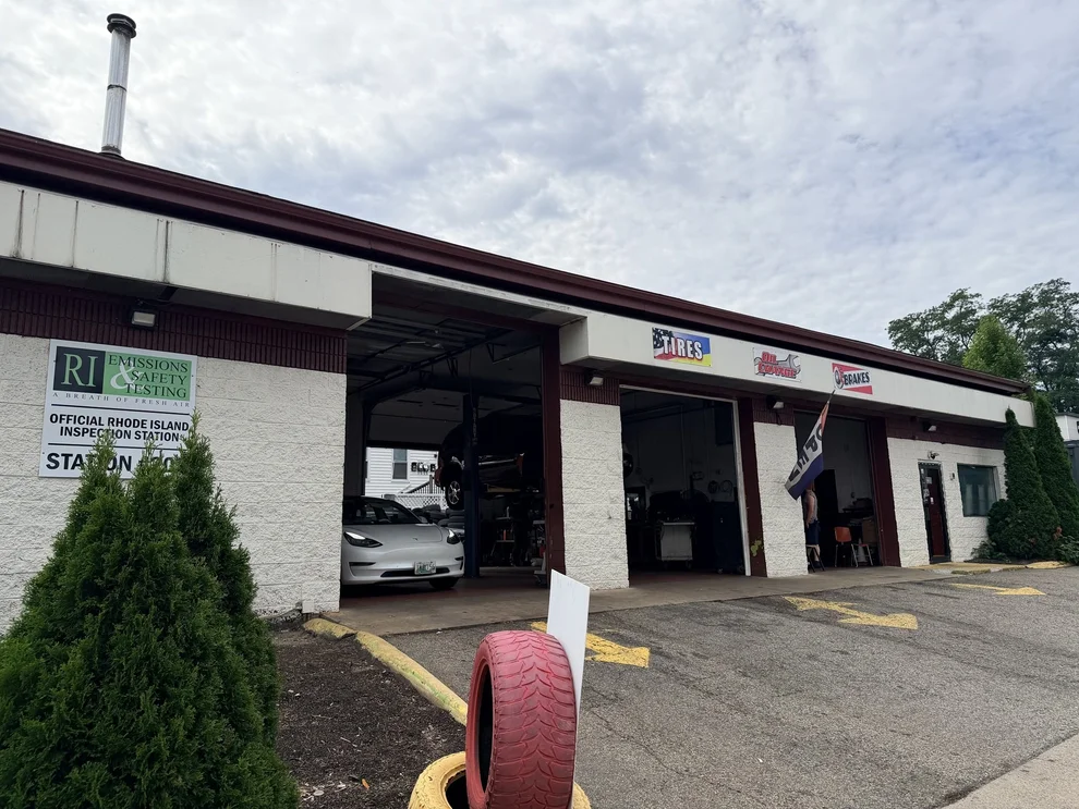 Unit for sale at 214-220 South Main, Woonsocket, RI 02895