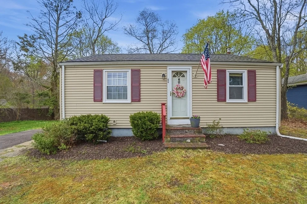 Unit for sale at 117 Pine St, Holbrook, MA 02343