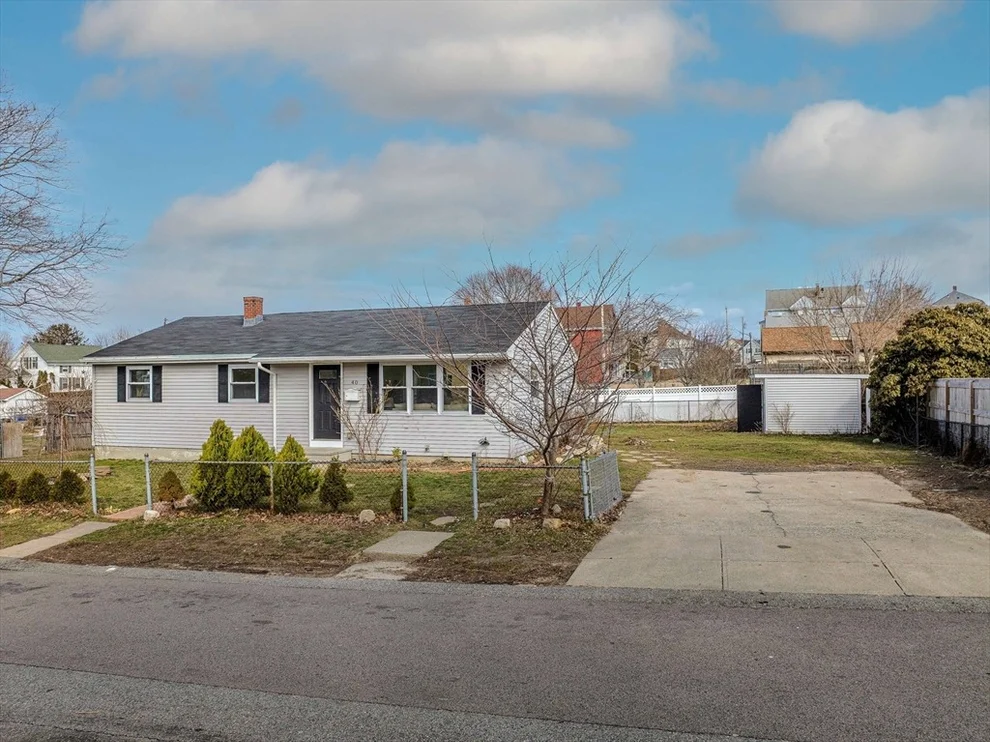 Unit for sale at 40 Duncan St, Fall River, MA 02721
