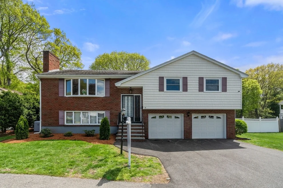 Unit for sale at 16 Fieldstone Dr, Stoneham, MA 02180