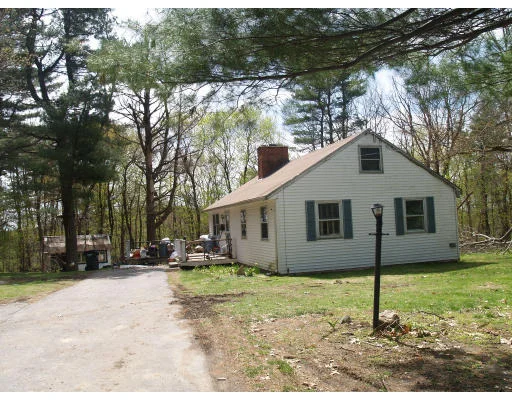 Unit for sale at 25 Warren Ave, Amesbury, MA 01913