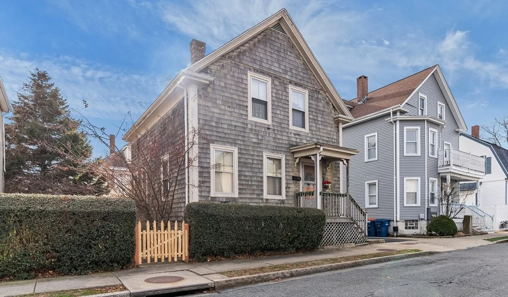 Unit for sale at 198 Arnold St, New Bedford, MA 02740