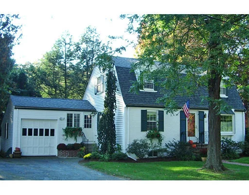 Unit for sale at 10 Crescent St, Natick, MA 01760