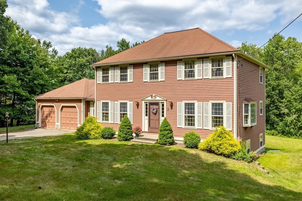Unit for sale at 3 Old Tadmuck Road, Westford, MA 01886