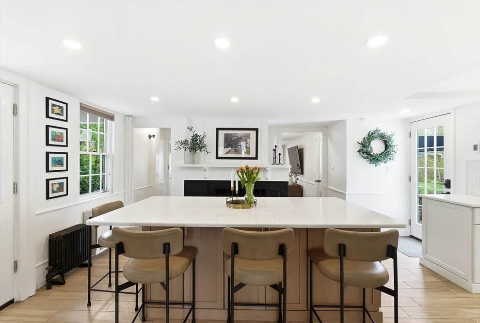 Unit for sale at 5 Great Rd, Bedford, MA 01730