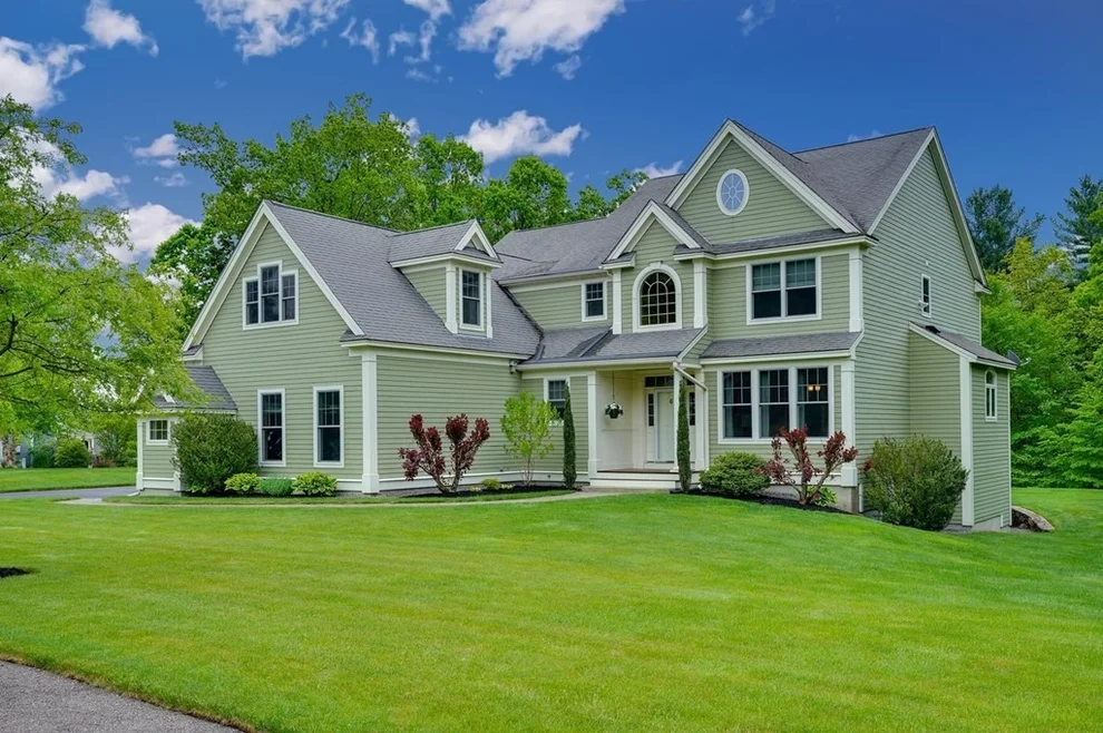 Unit for sale at 6 Juniper Hill Rd, Boylston, MA 01505