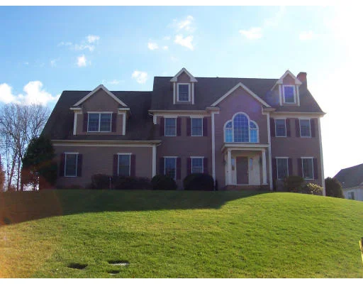 Unit for sale at 41 York Rd, Wayland, MA 01778