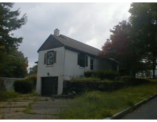 Unit for sale at 39 Thornfell, Springfield, MA 01104