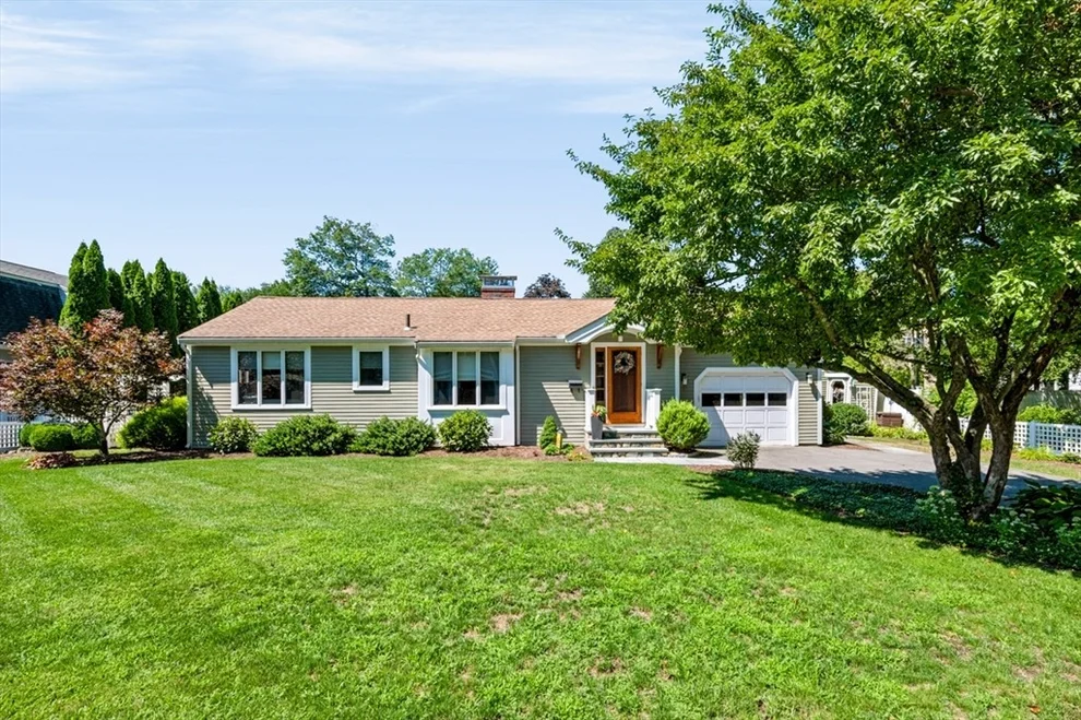 Unit for sale at 15 Fenmere Ave, Wellesley, MA 02482